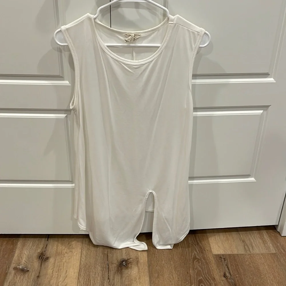 Tank - Picture 1 of 1